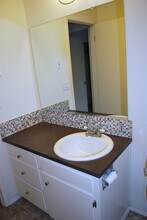 636 SE 47th Ave, Unit 636 in Portland, OR - Foto de edificio - Building Photo