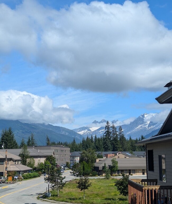 3005 Clinton Dr in Juneau, AK - Building Photo - Building Photo