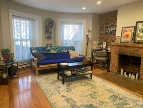 3 Worcester Sq, Unit 7 in Boston, MA - Foto de edificio - Building Photo