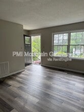54 Greenwood Dr in Toccoa, GA - Building Photo - Building Photo
