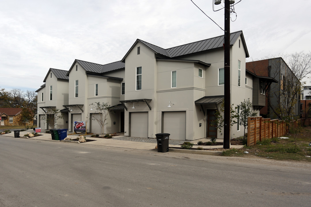 Parklid in San Antonio, TX - Building Photo