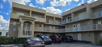2630 W 76th St in Hialeah, FL - Building Photo