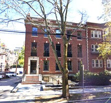 24 Dean Rd, Unit 2 in Brookline, MA - Building Photo