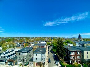 94 Beacon St, Unit #64 in Somerville, MA - Building Photo - Building Photo