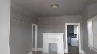 4016 Penniman Ave in Oakland, CA - Building Photo - Building Photo