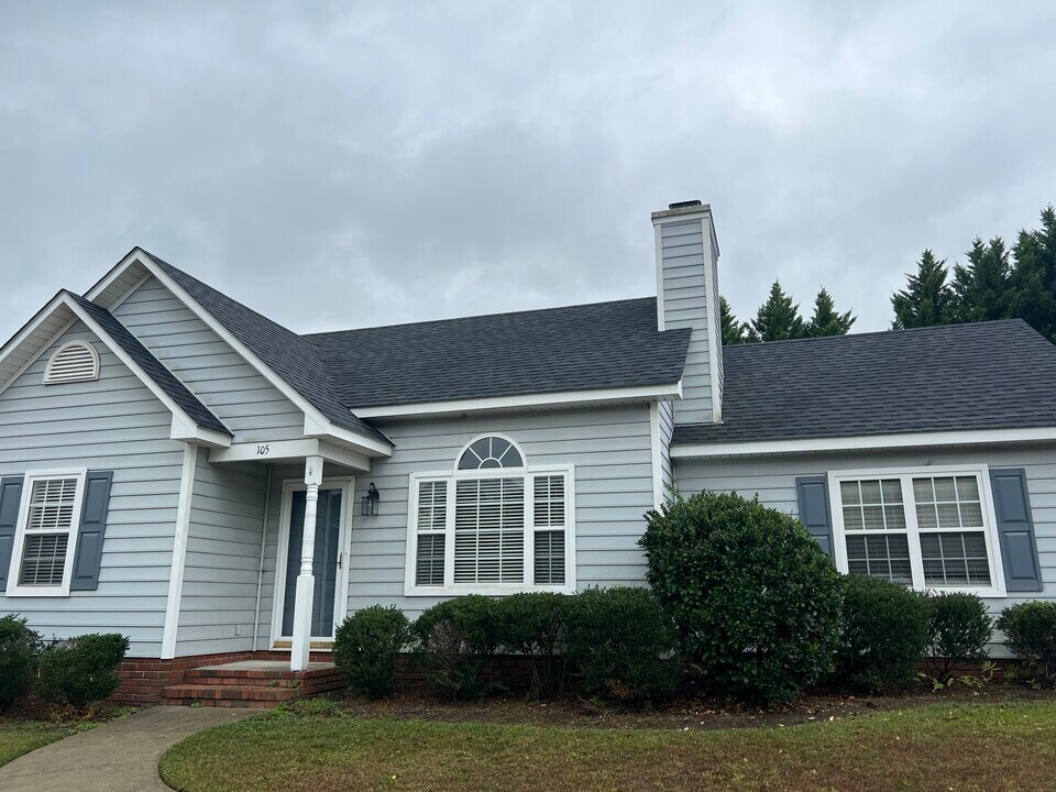 105 Juniper Ct in Rocky Mount, NC - Building Photo