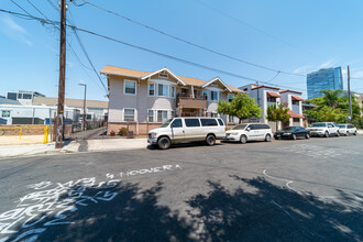 1513 W 11th Pl in Los Angeles, CA - Building Photo - Building Photo