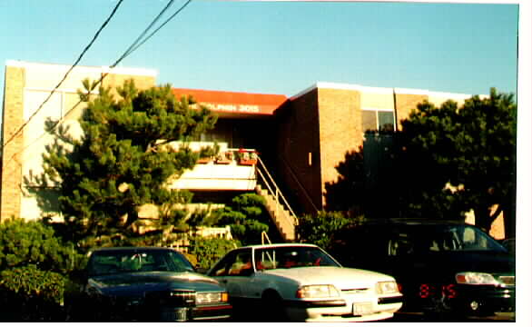 The Dolphin in Seattle, WA - Building Photo