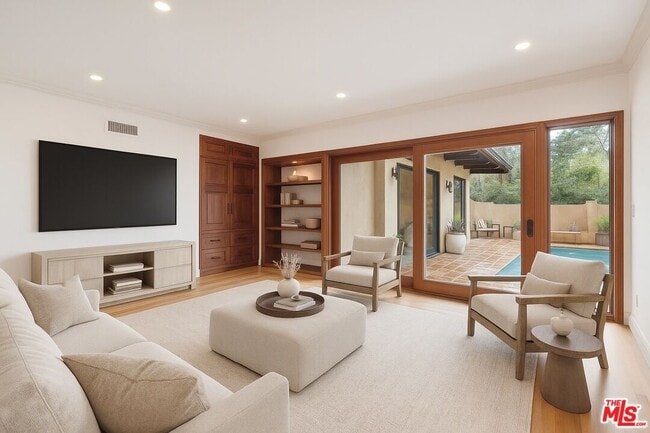 16141 Bayberry Pl in Los Angeles, CA - Building Photo - Building Photo