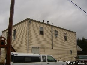 710 Clement Ave in Belpre, OH - Building Photo - Building Photo