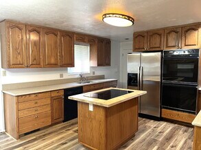 12198 E Exposition Dr in Aurora, CO - Building Photo - Building Photo