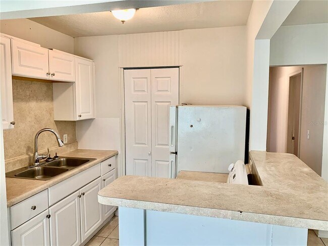 2038 19th Ave W in Bradenton, FL - Building Photo - Building Photo