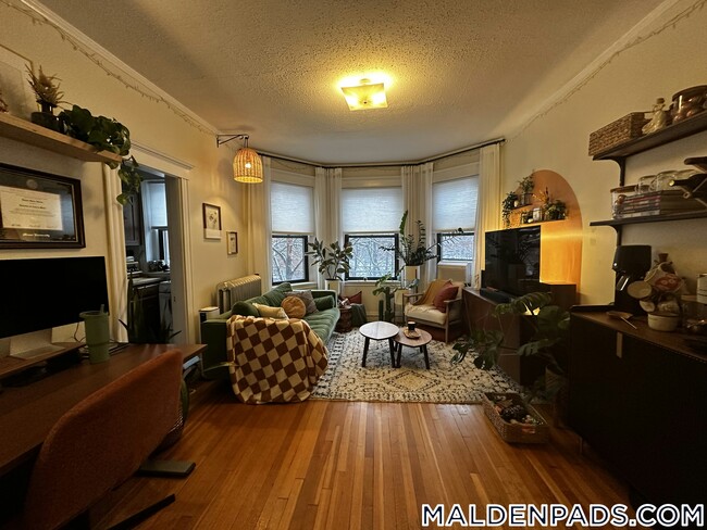 17-19-19 Washington St S