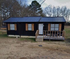 350 Westside Dr in Humboldt, TN - Building Photo