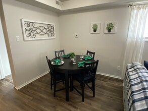 Beech Meadow Apartments in Beech Grove, IN - Foto de edificio - Building Photo