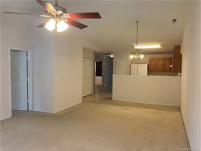 Room in House on Ziegler Ln in Charlotte, NC - Building Photo - Building Photo