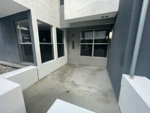 101 W Market St in San Diego, CA - Building Photo - Building Photo