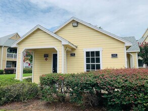 1073 S Hiawassee Rd in Orlando, FL - Building Photo - Building Photo