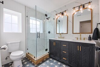 721 E Verdugo Ave in Burbank, CA - Building Photo - Building Photo