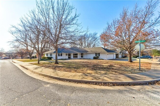 3413 Choctaw Dr in Edmond, OK - Building Photo - Building Photo