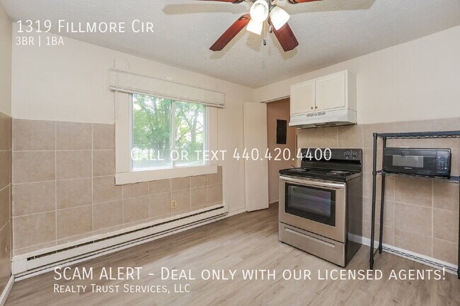 1319 Fillmore Cir in Lorain, OH - Foto de edificio - Building Photo