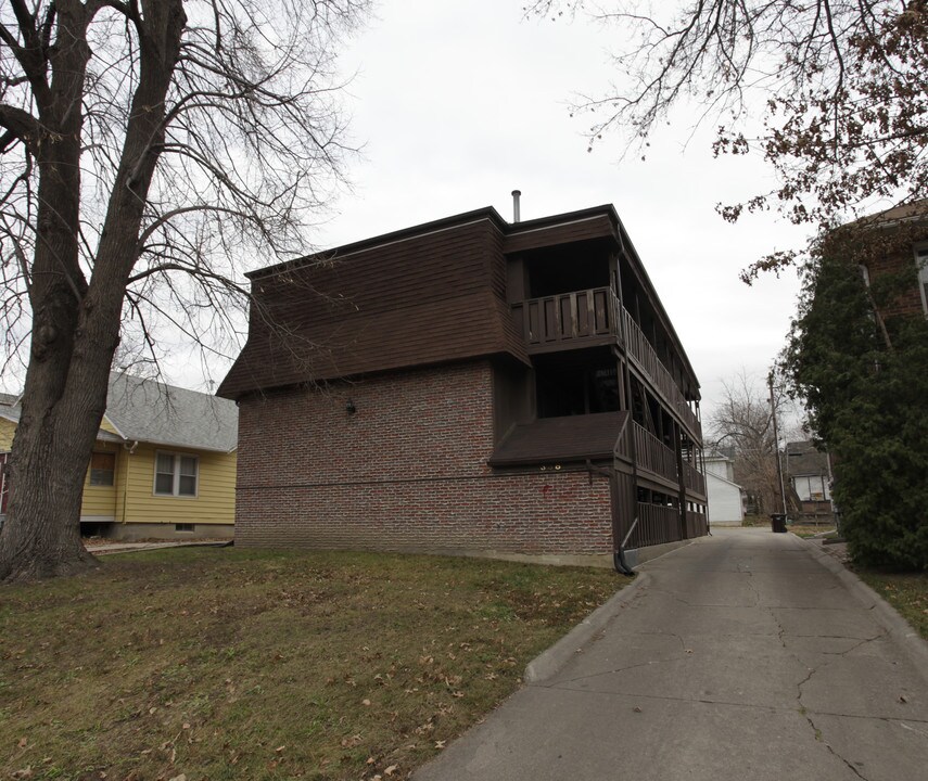 338 S 26th St in Lincoln, NE - Building Photo