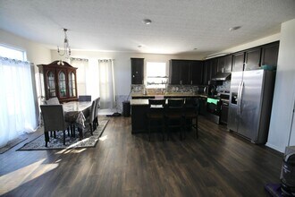 216 Old Bay Dr in Pataskala, OH - Building Photo - Building Photo