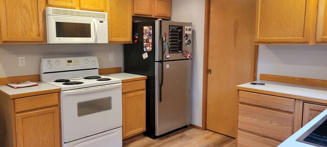 946 Harrison Ave in Snohomish, WA - Building Photo - Building Photo