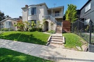 4281 McClung Dr in Los Angeles, CA - Building Photo