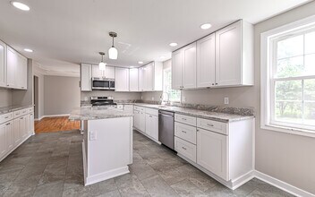 4236 Tanglewood Dr in Allison Park, PA - Building Photo - Building Photo