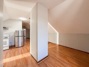 803 Boylston St in Brookline, MA - Building Photo - Building Photo