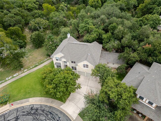 9201 Trowbridge Cove in Austin, TX - Building Photo - Building Photo