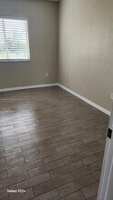 7180 NW 174th Terrace in Hialeah, FL - Building Photo - Building Photo