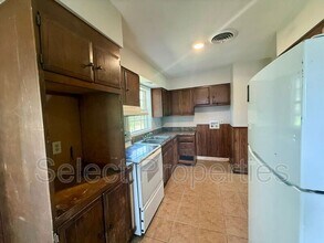 2017 Fairfield Dr in Jonesboro, AR - Building Photo - Building Photo