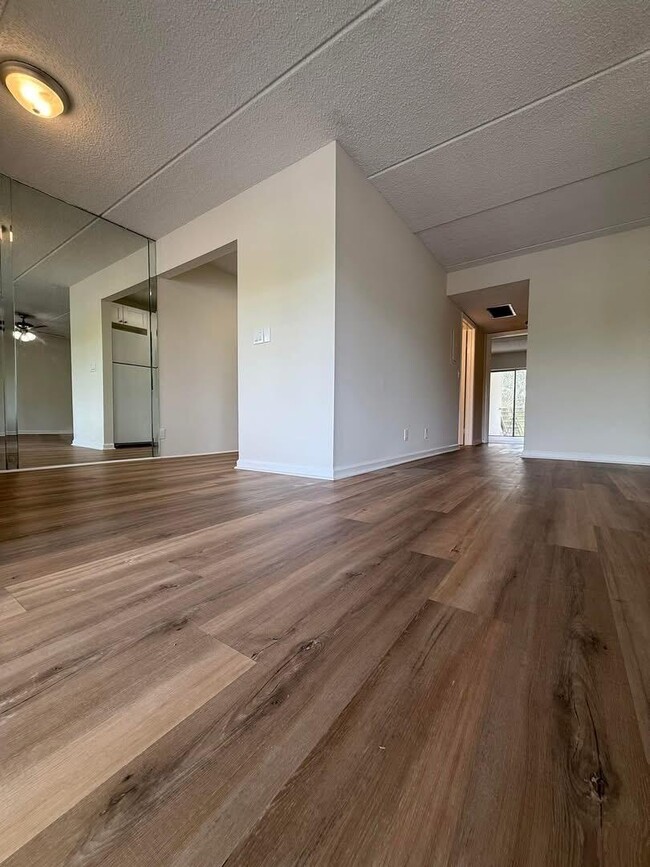 2000 Springdale Blvd in Palm Springs, FL - Building Photo - Building Photo