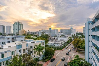 1000 Michigan Ave, Unit 704 in Miami Beach, FL - Building Photo - Building Photo