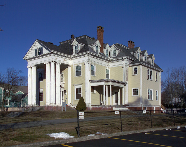 24 Church Grn in Taunton, MA - Building Photo - Building Photo