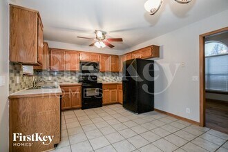 812 E 14th St in Kearney, MO - Building Photo - Building Photo