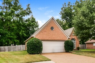 5787 Reed Bend Cove in Arlington, TN - Building Photo - Building Photo