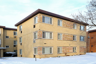 2001-2015 Howard St in Evanston, IL - Building Photo - Building Photo