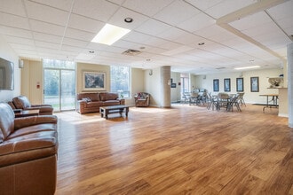 Park Ridge Place I-III in Ottawa, ON - Building Photo - Interior Photo