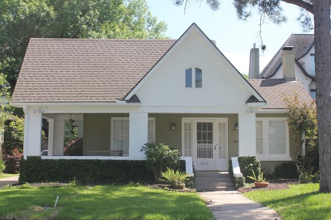 property at 2039 W Main St