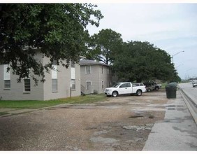 Northgate Four-plex in College Station, TX - Building Photo - Building Photo