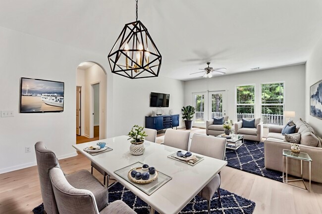 28 Melody Dr in Pooler, GA - Foto de edificio - Building Photo