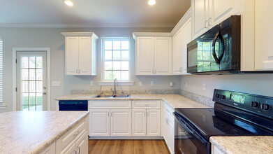 912 Williford Run Dr in Grovetown, GA - Building Photo - Building Photo
