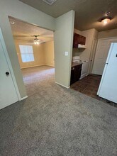843 Hammond Manor Dr in Baton Rouge, LA - Foto de edificio - Building Photo