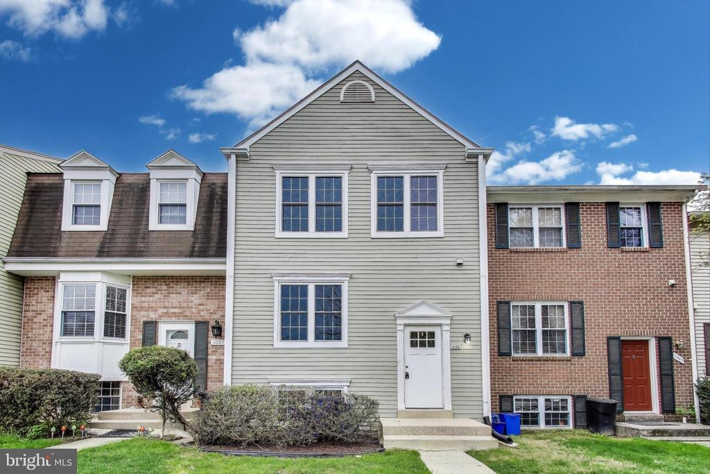 1085 Copperstone Ct in Rockville, MD - Building Photo