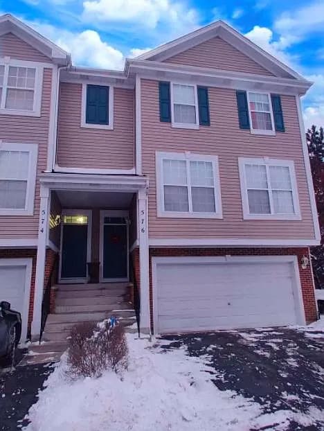 property at 576 Declaration Ln