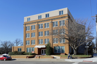 Pecan Place Apartments in Denton, TX - Building Photo - Building Photo