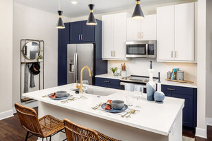 Broadstone Upper Westside Apartments